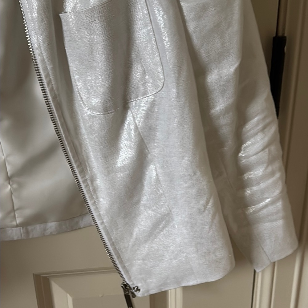 Vince Camuto Women's White Jacket Size 8 EUC - Picture 7 of 14